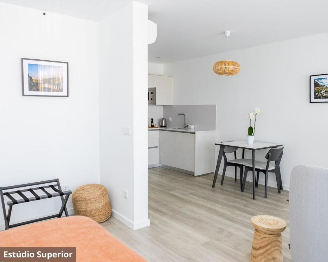 Triade Apartamentos Aveiro Esterno foto