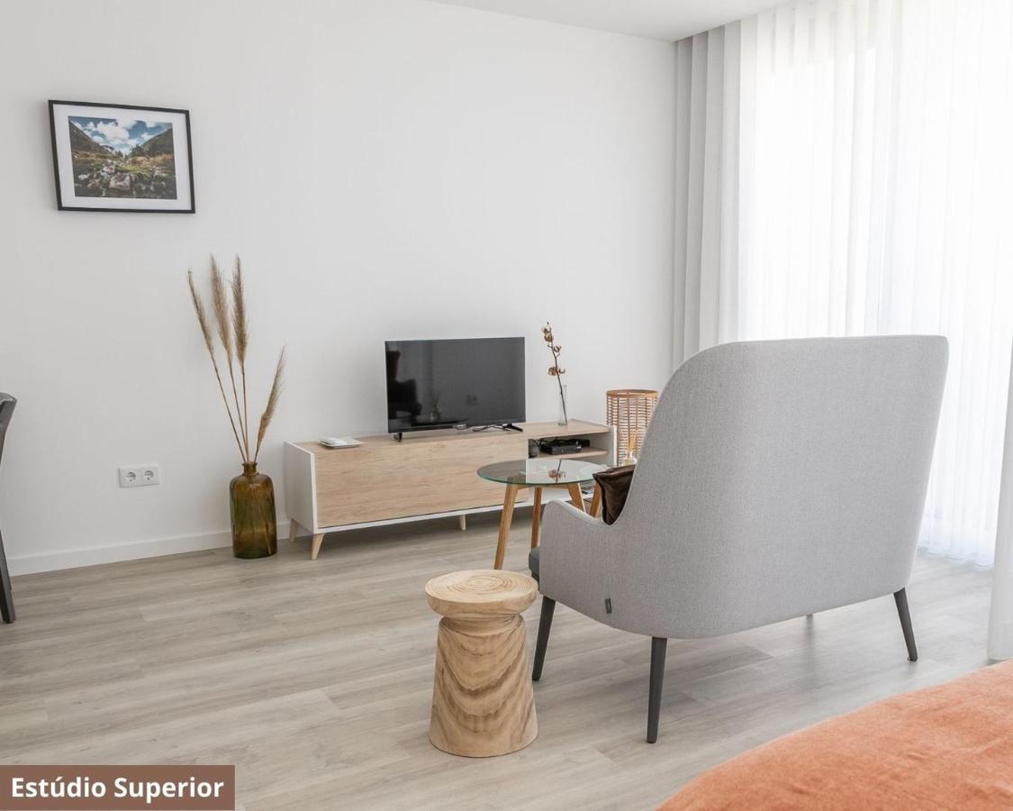 Triade Apartamentos Aveiro Esterno foto